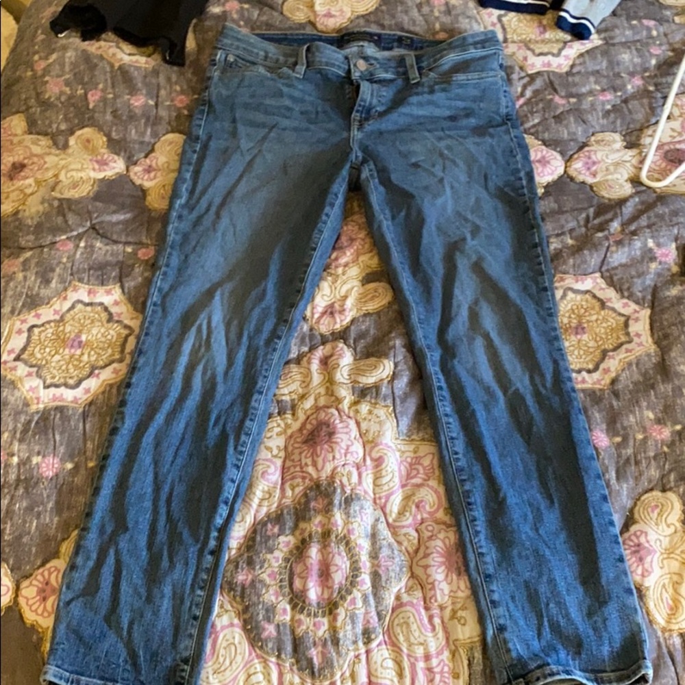 Lucky Brand mid rise jeans